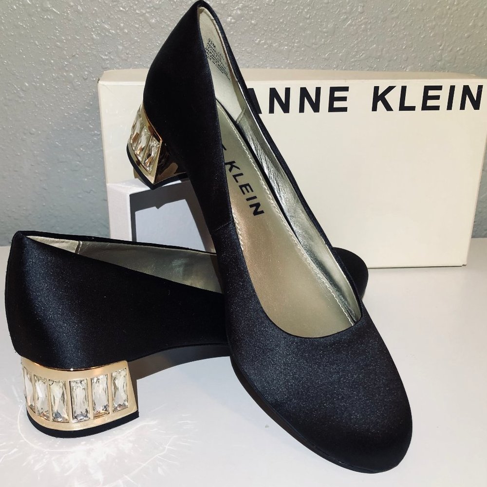 Anne Klein Haedyn Block Heel Pump Crystal Sz 9.5